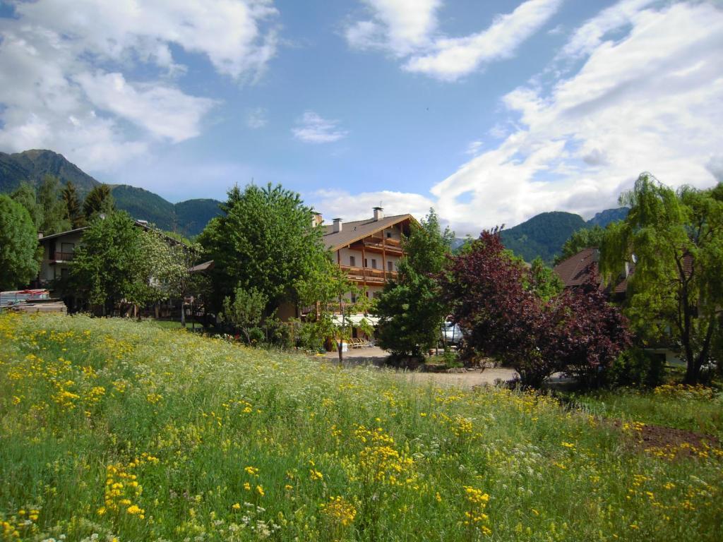 Albergo Bellaria Карано Екстериор снимка